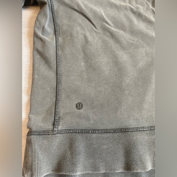 Lululemon Loop Back Crew Raglan Sweatshirt Magnum Gray size Large 12/14 - Picture 5 of 8